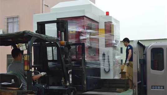 模具雕銑機(jī)870裝車(chē)圖