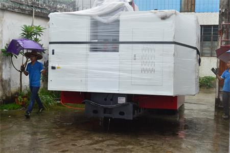 1060加工中心運(yùn)送過(guò)程