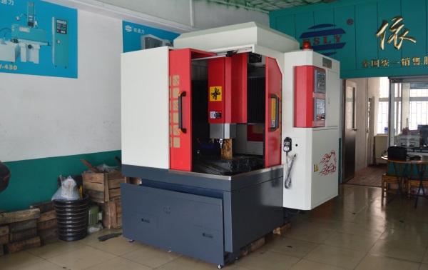 650雕銑機 650雕銑機